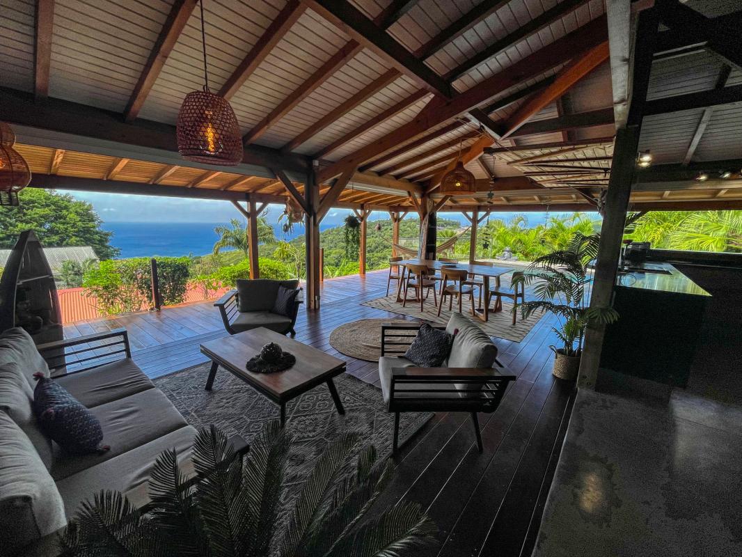 15 Location-villa-piscine-vue-mer-Pointe-Noire-Guadeloupe_sejour